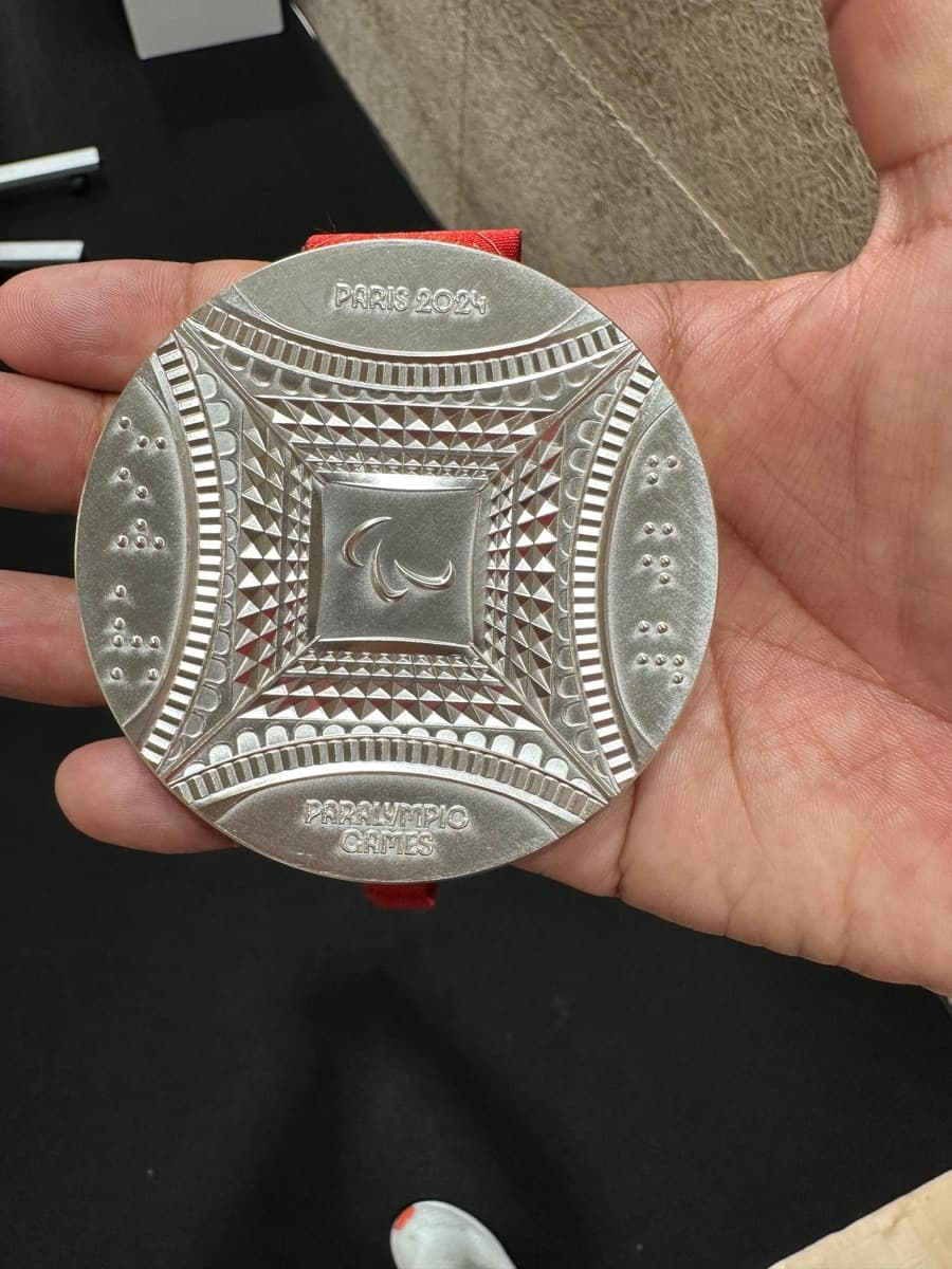Close-up of the Paris 2024 Paralympic silver medal